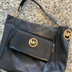 Michael Kors Black Leather Shoulder Bag AND wallet set